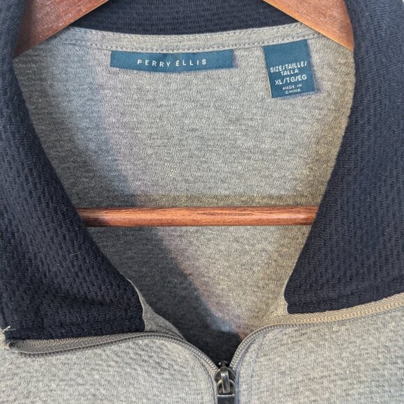 Grey Men's Perry Ellis Full zip sweater - Picture 2 of 3
